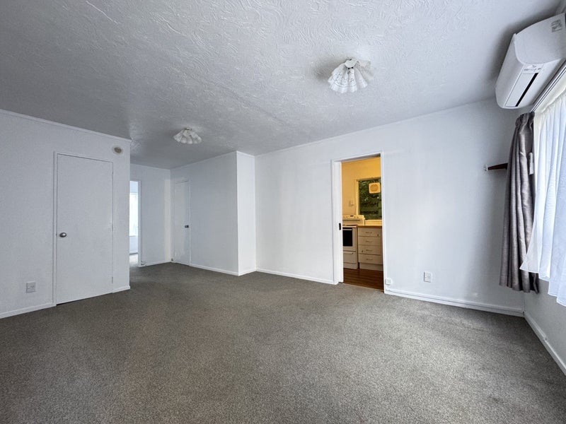 1/84 Rintoul Street, Newtown, Wellington - Carousel 1