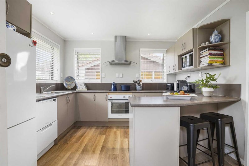 5 Portree Place, Queenwood, Hamilton - Carousel 2