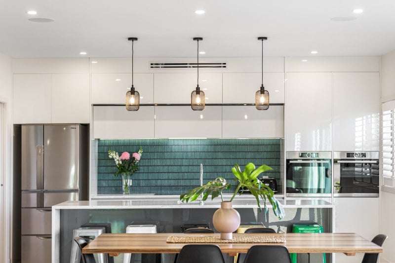 17 Winscombe Street, Belmont, Auckland - Carousel 1