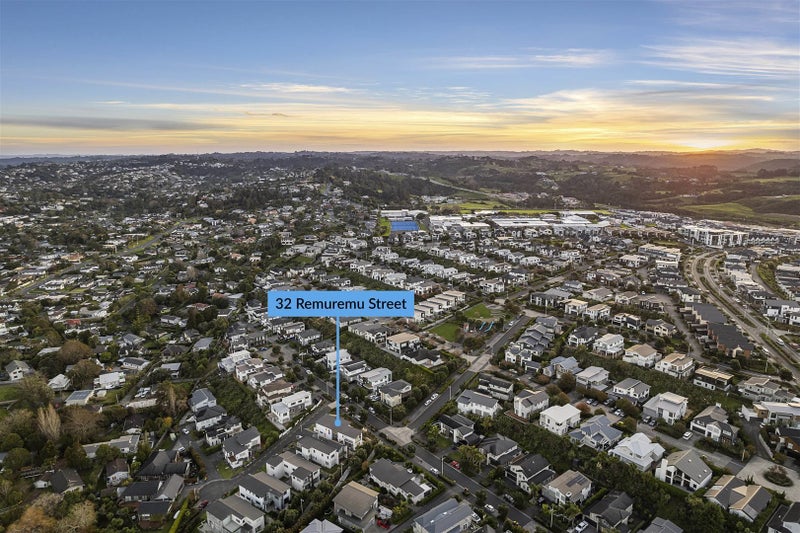 32 Remuremu Street, Long Bay, Auckland - Carousel 24
