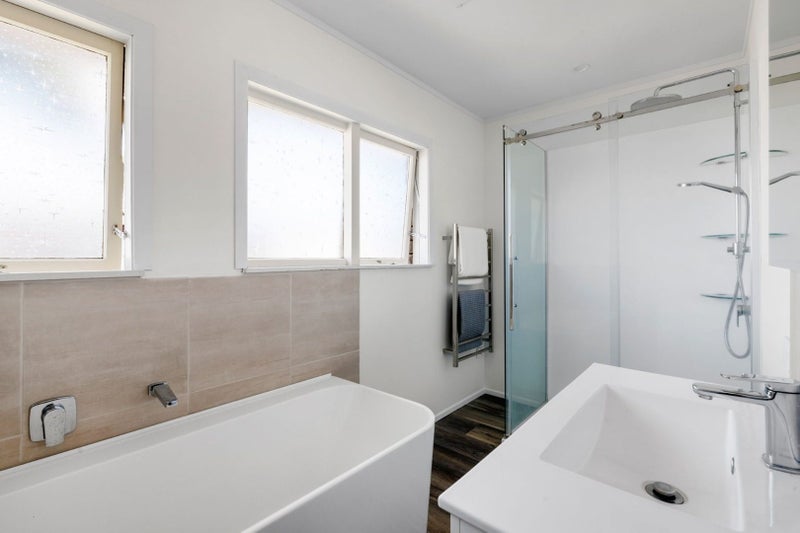 12 Pelorus Street, Glenview, Hamilton - Carousel 21