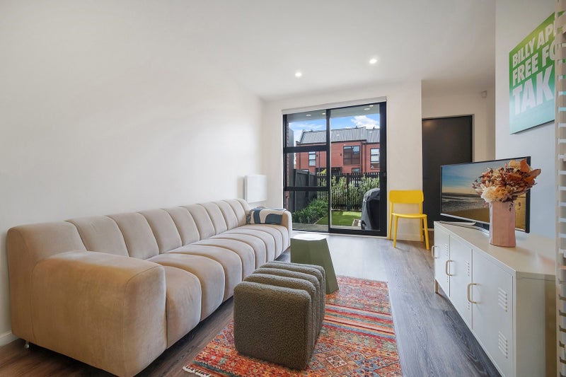 11 Puhua Lane, Mount Roskill, Auckland - Carousel 2