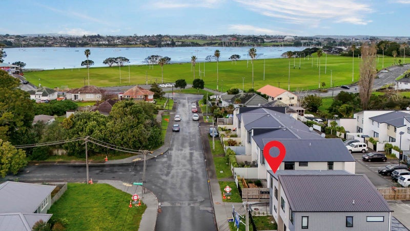 26B Alamein Road, Panmure, Auckland - Carousel 2