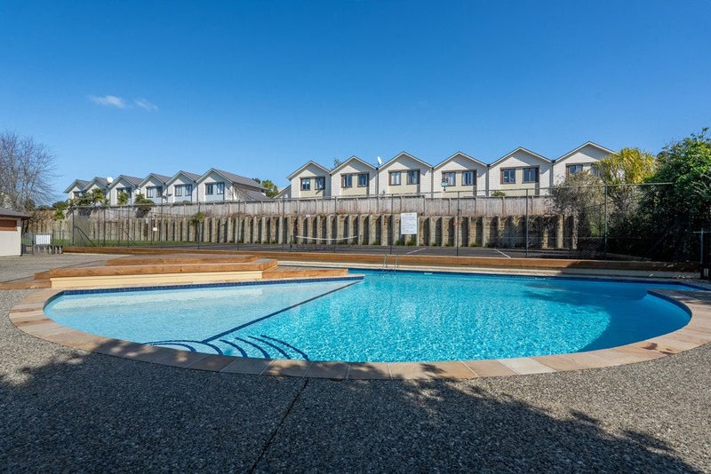 30/11 The Avenue, Albany, Auckland - Carousel 20