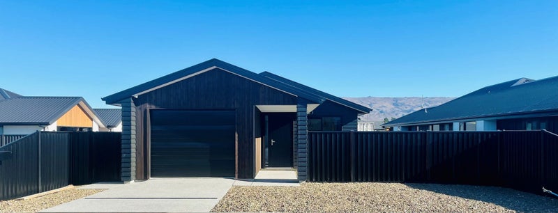 2 Gards Place, Alexandra, Alexandra - Carousel 1