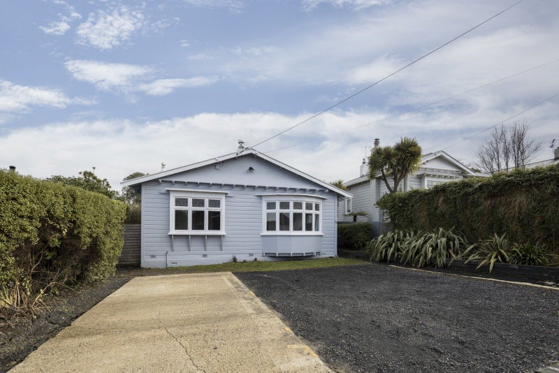 23 Oakland Street, Andersons Bay, Dunedin - Carousel 2
