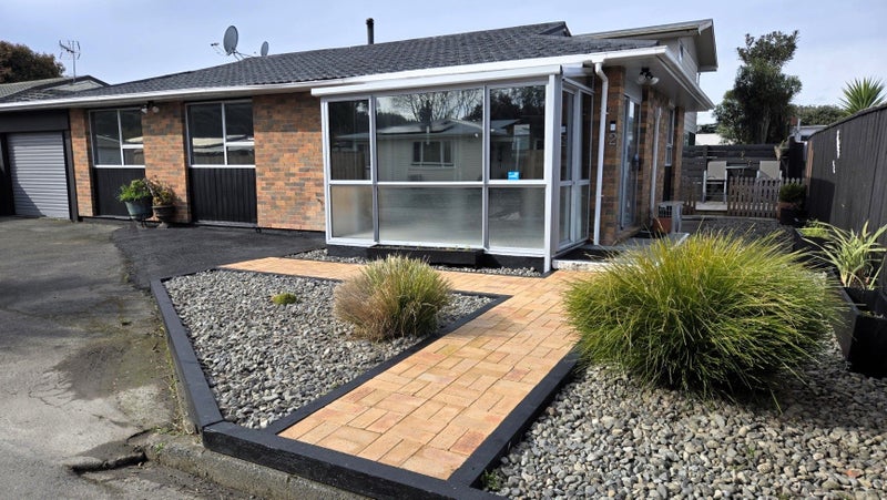 2/29 Clouston Park Road, Clouston Park, Upper Hutt - Carousel 1