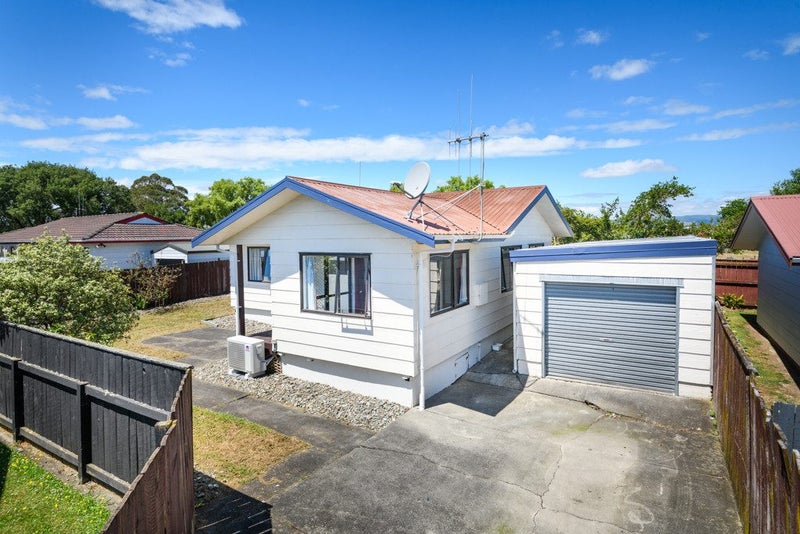 54 Benmore Avenue, Cloverlea, Palmerston North - Carousel 2