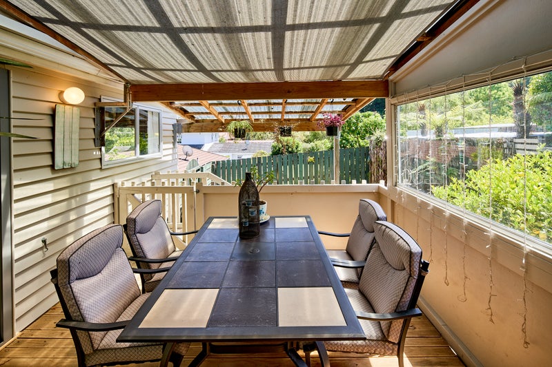 73 Blue Mountains Road, Pinehaven, Upper Hutt - Carousel 1