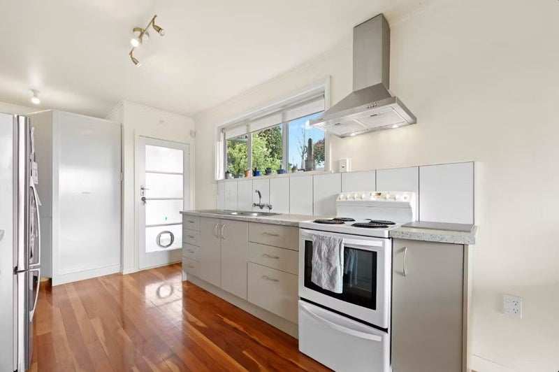 339 Cobham Drive, Hillcrest, Hamilton - Carousel 2