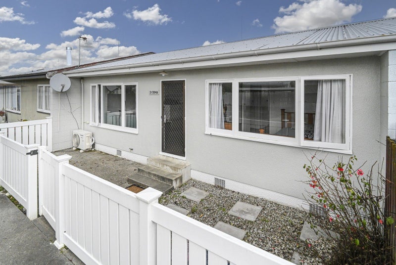 2/204A Park Road South, Akina, Hastings - Carousel 1