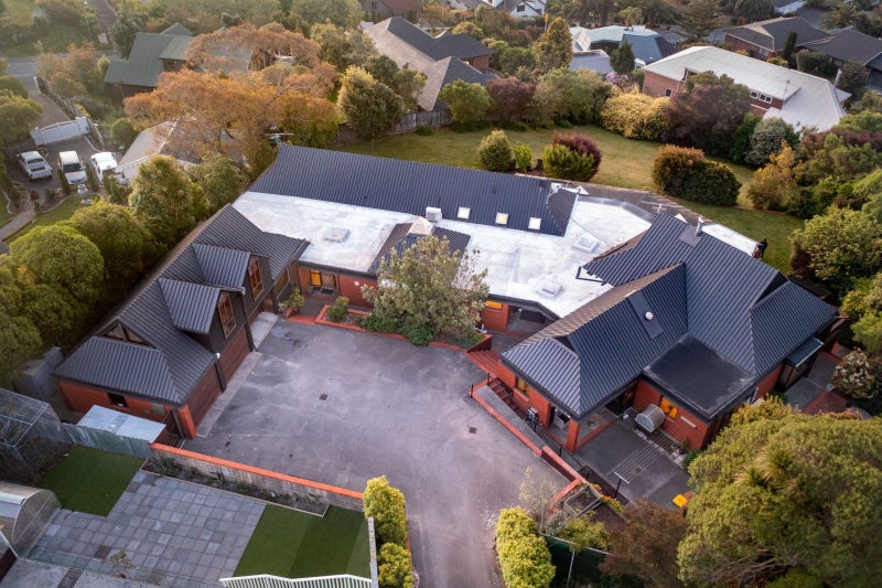 10 Clovelly Place, Westmorland, Christchurch - Carousel 43