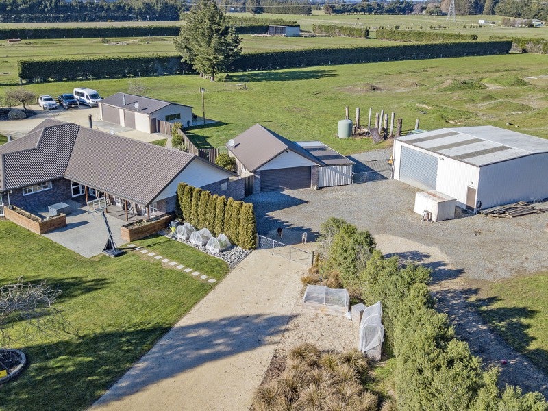 406 Courtenay Road, Christchurch - Carousel 1