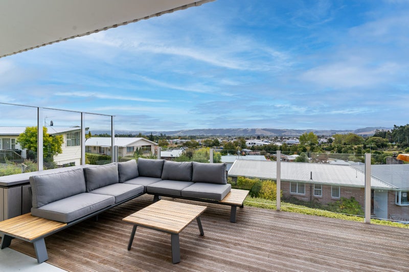 5 Clyde Street, Kinmont Park, Mosgiel - Carousel 2