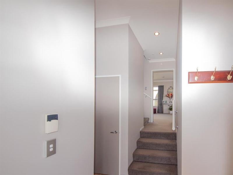 50A Erlestoke Crescent, Churton Park, Wellington - Carousel 2