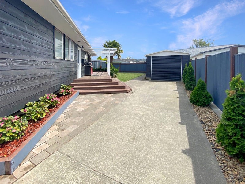 26 Perry Crescent, Greenmeadows, Napier - Carousel 8
