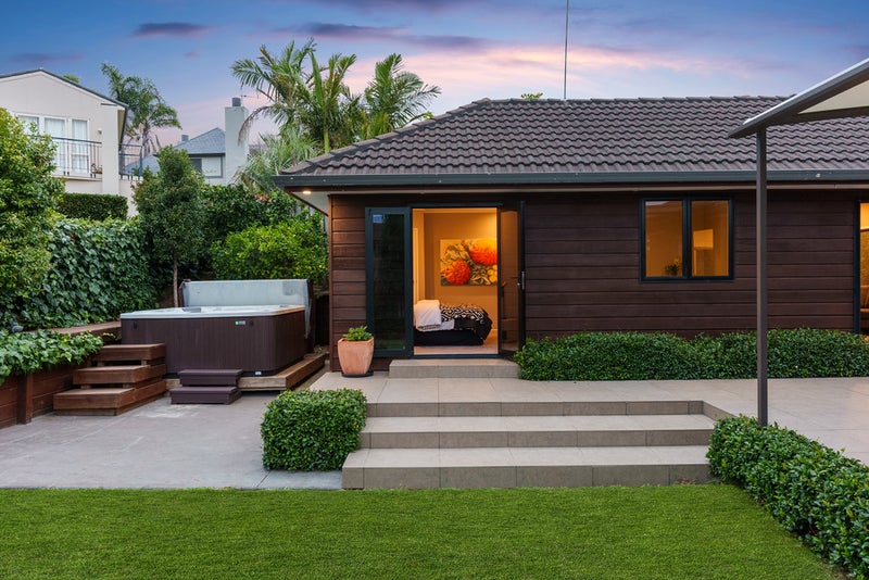 11 Ingram Road, Remuera, Auckland - Carousel 2