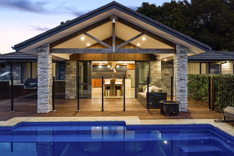 4 Catherin Servant Close, Maunu, Whangarei - Carousel 1