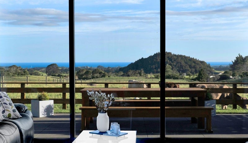 1202 Frankley Road, Hurworth, New Plymouth - Carousel 1