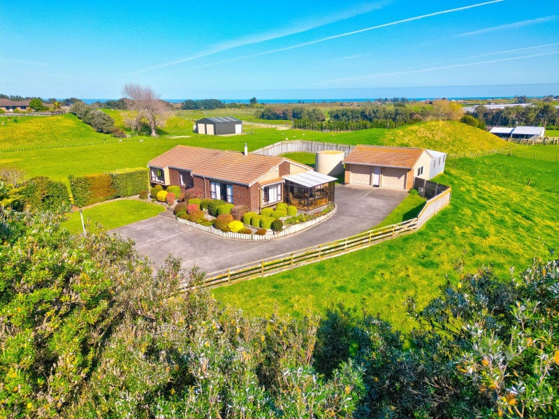 129 Mosston Road, Castlecliff, Whanganui - Carousel 24