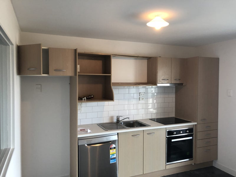 8/241 Hinemoa Street, Birkenhead, Auckland - Carousel 2