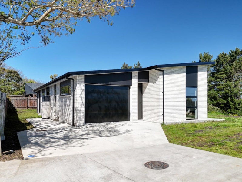 24B Toro Street, Durie Hill, Whanganui - Carousel 1