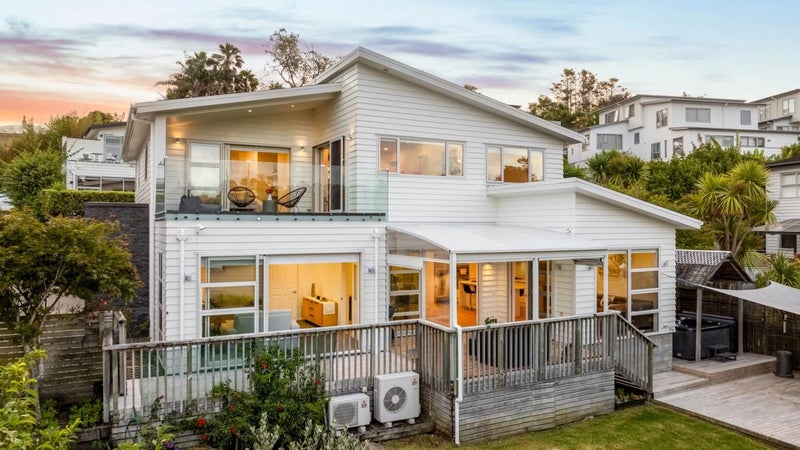 108 Fairview Avenue, Fairview Heights, Auckland - Carousel 1
