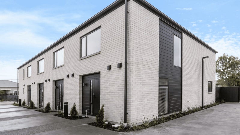 3/10 Goldsmith Place, Waltham, Christchurch - Carousel 1