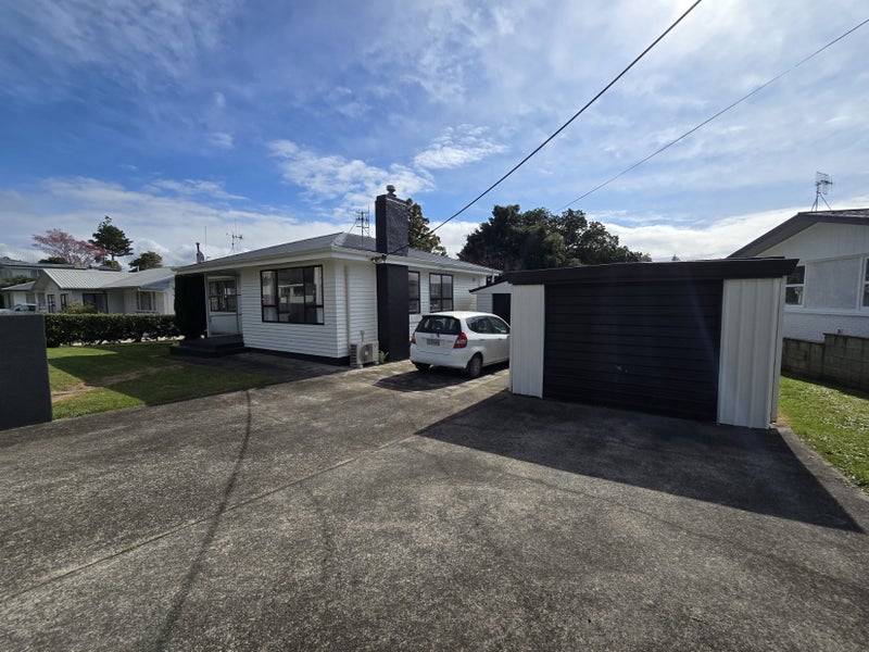 65 Esk Street, Parkvale, Tauranga - Carousel 1