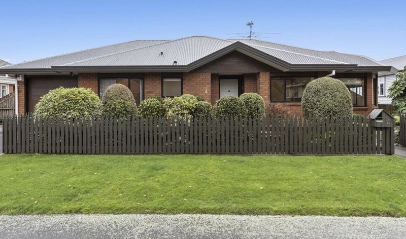 1/14 VINCENT ST, WATERLOO, LOWER HUTT - Carousel 1