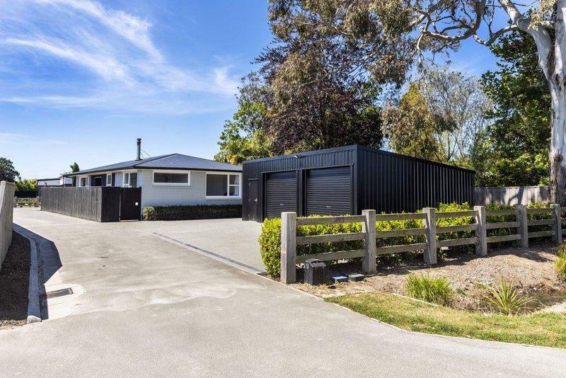 152 Hamptons Road, Christchurch - Carousel 1