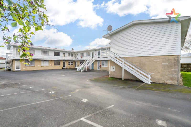 9/121 Bell Road, Waiwhetu, Lower Hutt - Carousel 1