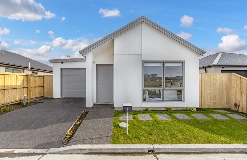 8 Clontarf Lane, Belfast, Christchurch - Carousel 1