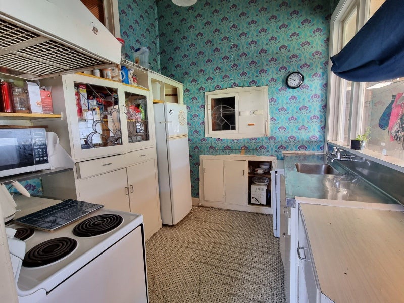 47 Nelson Quay, Cobden, Greymouth - Carousel 2