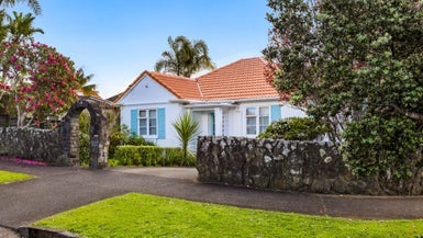 26A Kanuka Street, Point Chevalier, Auckland - Carousel 1