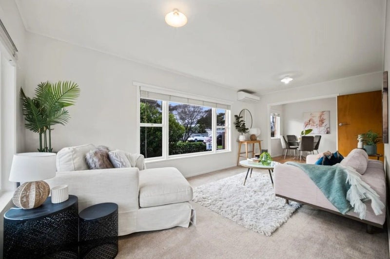 1/52 St Michaels Avenue, Point Chevalier, Auckland - Carousel 1