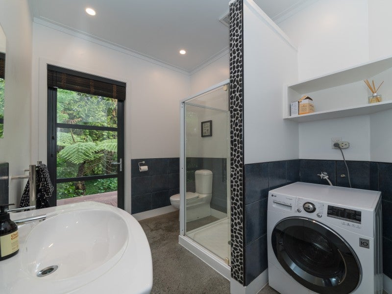 334 Aokautere Drive, Palmerston North - Carousel 17