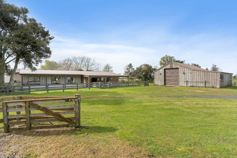 97F Poplar Lane, Edgecumbe, Whakatane - Carousel 1