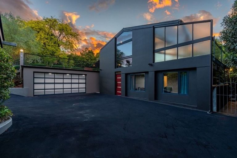 89 Avonhead Road, Avonhead, Christchurch - Carousel 29
