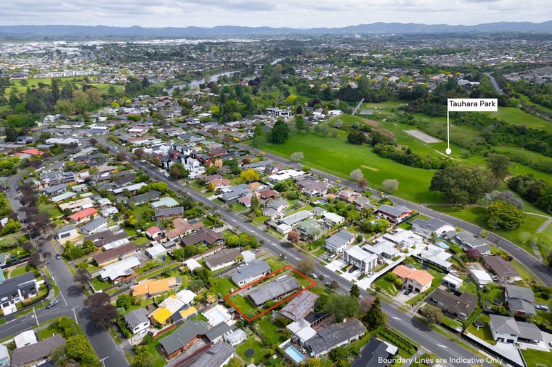 44 Glen Lynne Avenue, Queenwood, Hamilton - Carousel 22