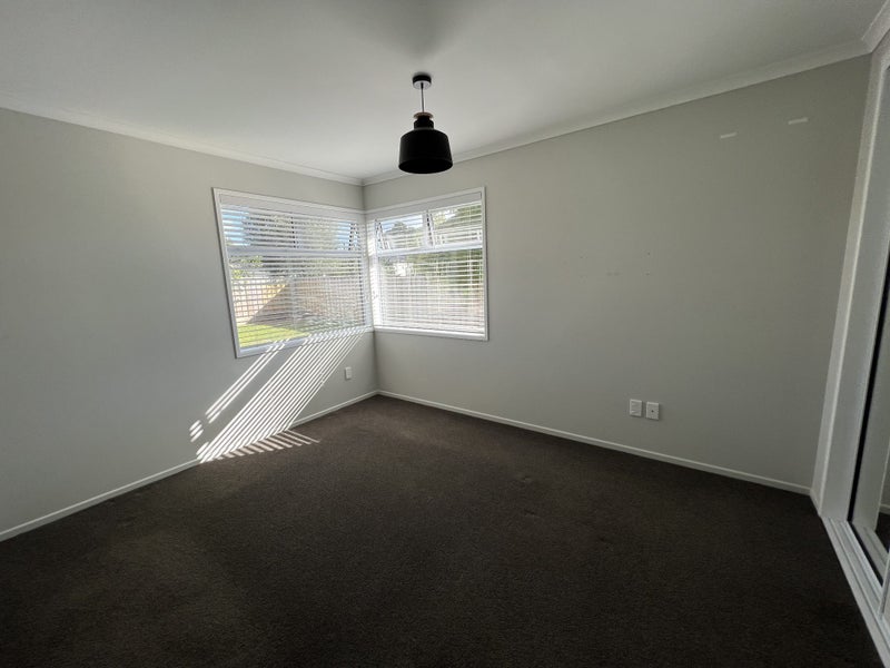 7 Booralee Avenue, Botany Downs, Auckland - Carousel 10