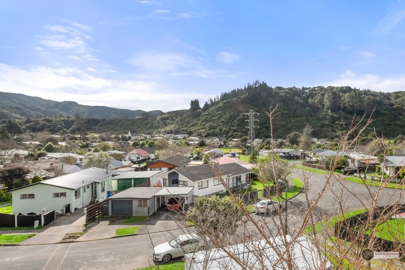 5 Jasper Grove, Birchville, Upper Hutt - Carousel 2