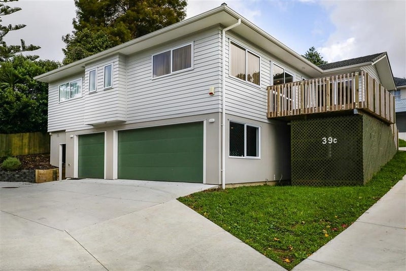 39C Bollard Avenue, New Windsor, Auckland - Carousel 1