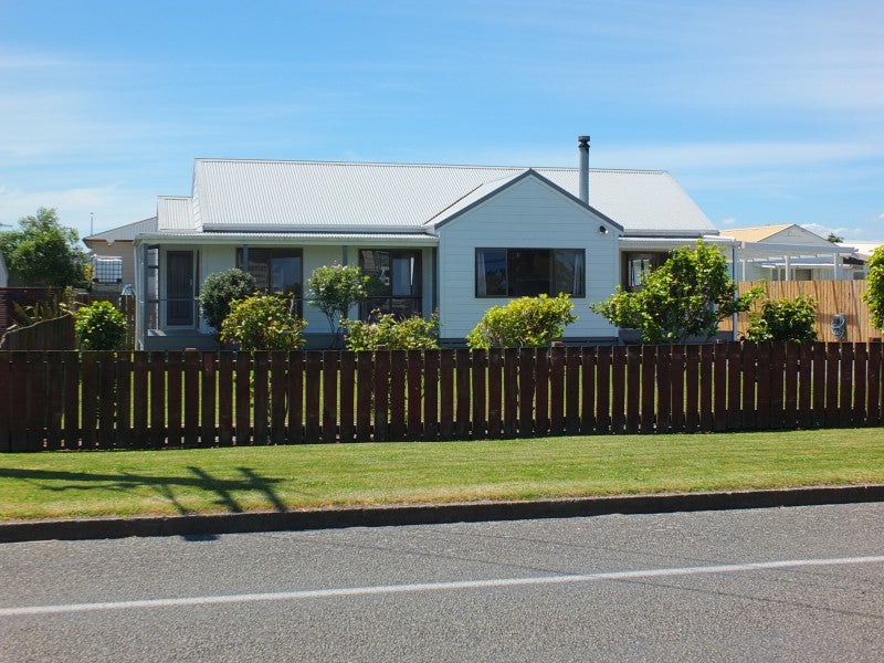 97 Seabury Avenue, Foxton Beach, Foxton - Carousel 1