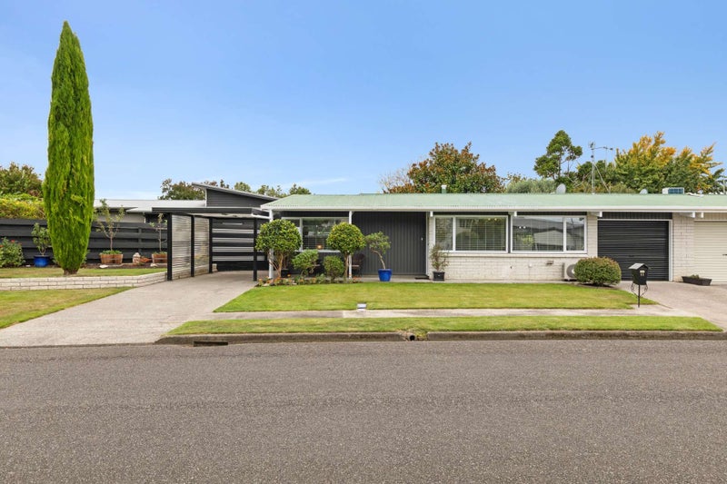 11 Opawa Place, Terrace End, Palmerston North - Carousel 2