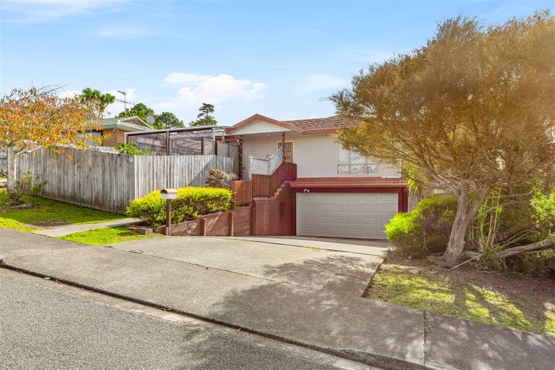 51 Broadfield Street, Massey, Auckland - Carousel 31