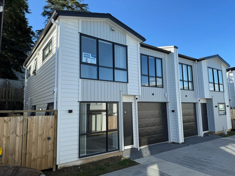 1/156 Coxhead Road, Wattle Downs, Auckland - Carousel 1