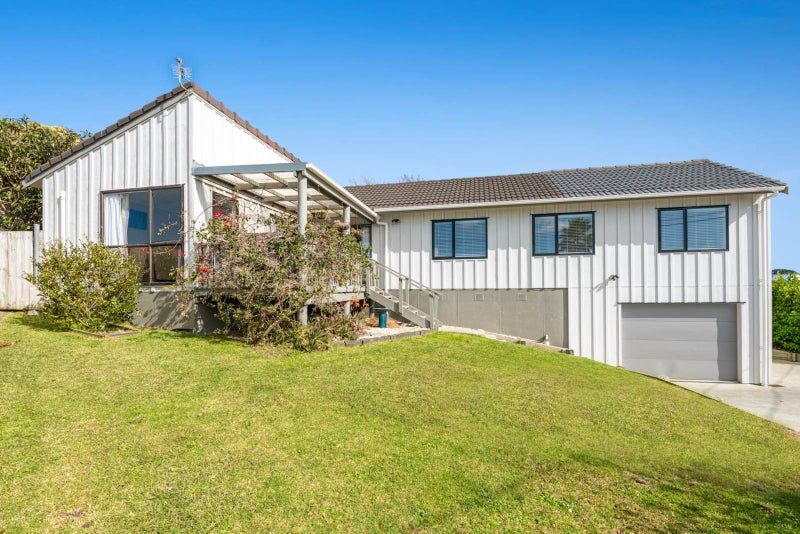 61 Luckens Road, West Harbour, Auckland - Carousel 1