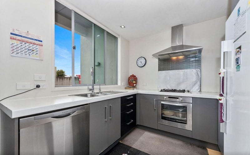 5/21 Wellington Street, Hamilton East, Hamilton - Carousel 2