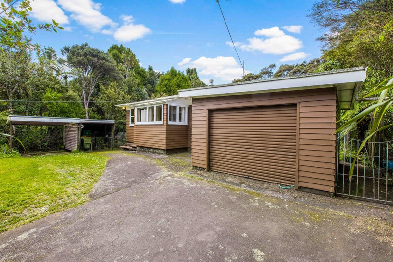 741 Scenic Drive, Henderson Valley, Auckland - Carousel 2